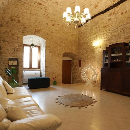 ホテル Pietraviva House サンテーラモ・イン・コッレ エクステリア 写真